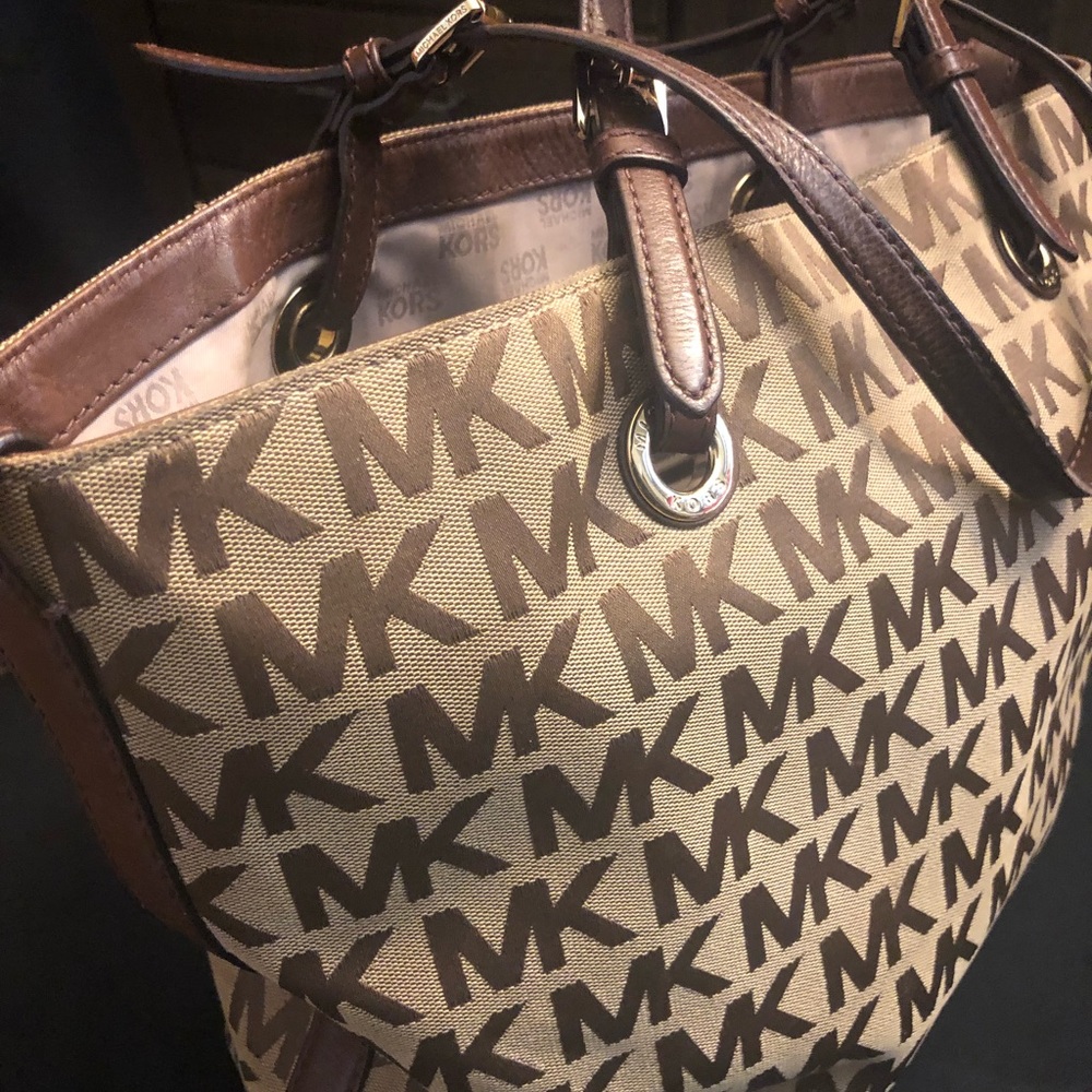 SOLD - Picture 3 of 3